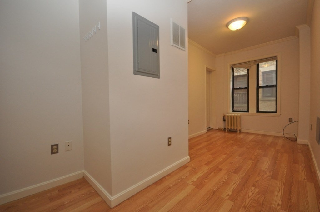 3 bed, 1 bath apartment for rent at 452 Park Dr Unit 10, Fenway — photo 12 of 12