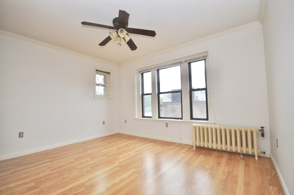 3 bed, 1 bath apartment for rent at 452 Park Dr Unit 10, Fenway — photo 7 of 12