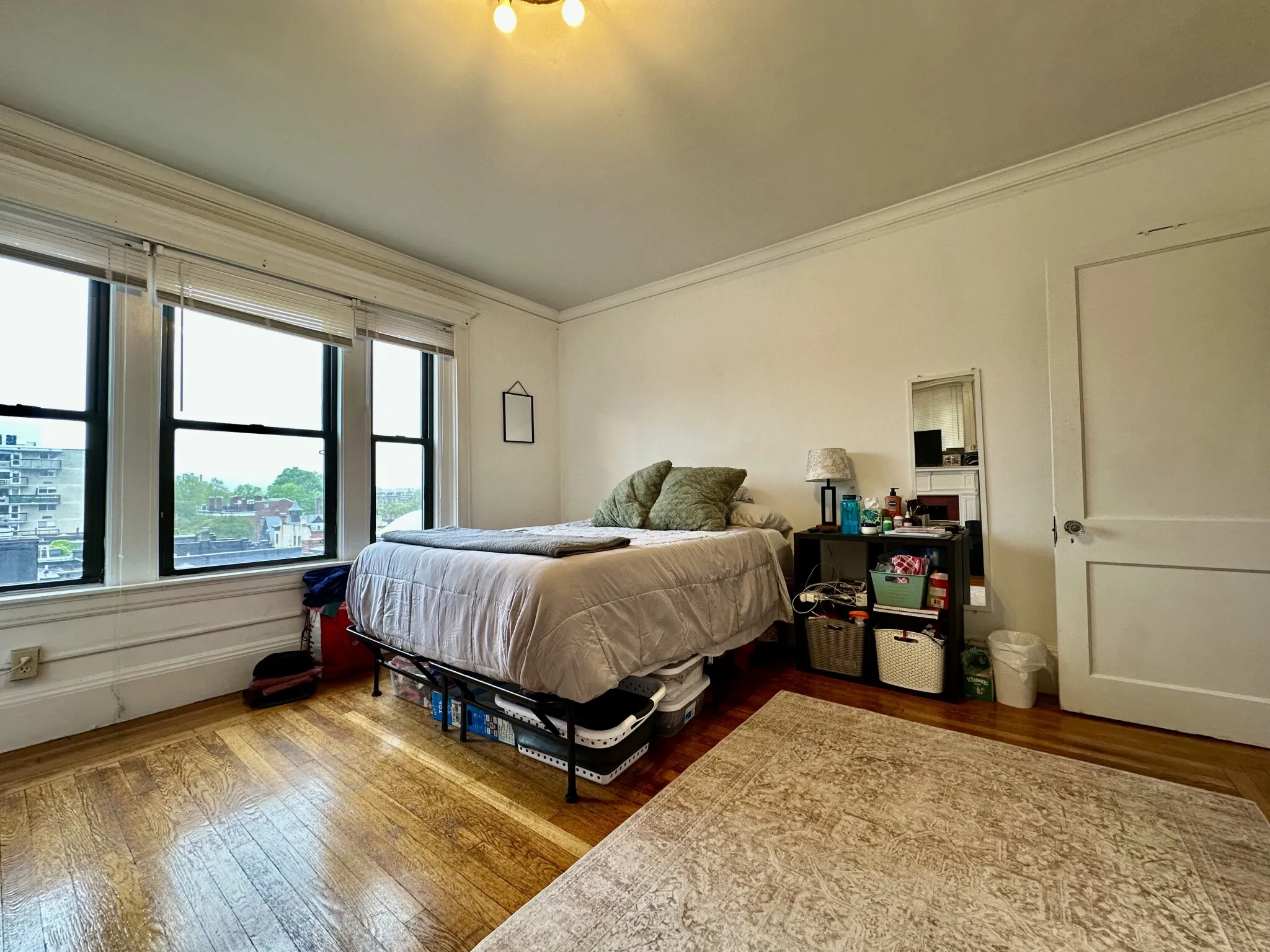 3 bed, 1 bath apartment for rent at 452 Park Dr Unit 14, Fenway — photo 6 of 13