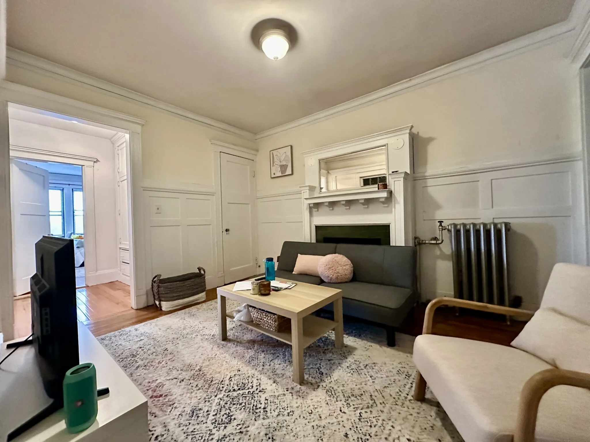 3 bed, 1 bath apartment for rent at 452 Park Dr Unit 14, Fenway — photo 2 of 13