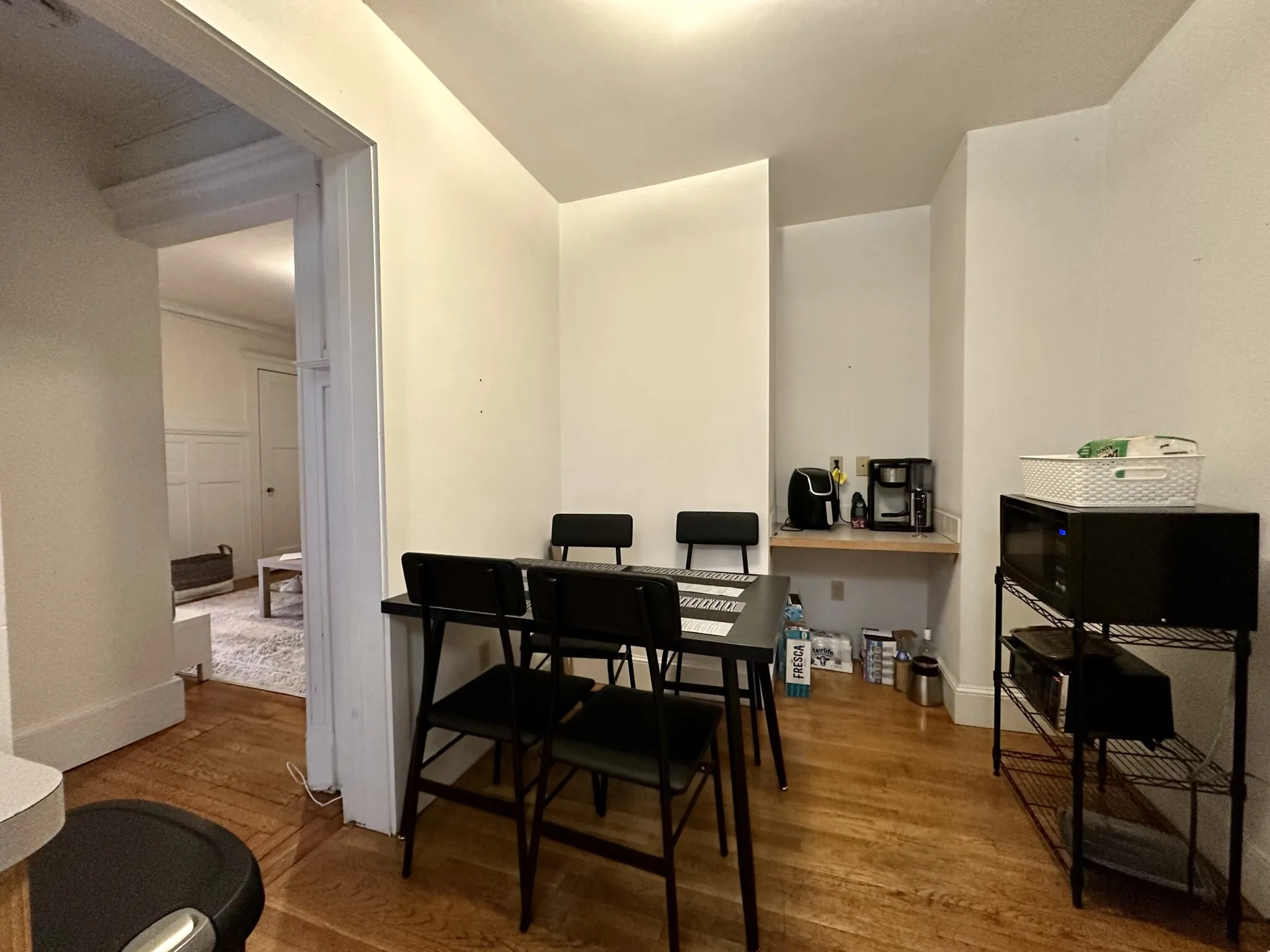 3 bed, 1 bath apartment for rent at 452 Park Dr Unit 14, Fenway — photo 11 of 13