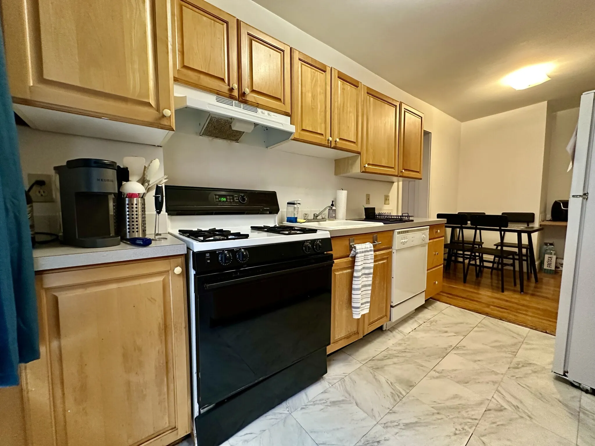 3 bed, 1 bath apartment for rent at 452 Park Dr Unit 14, Fenway — photo 4 of 13