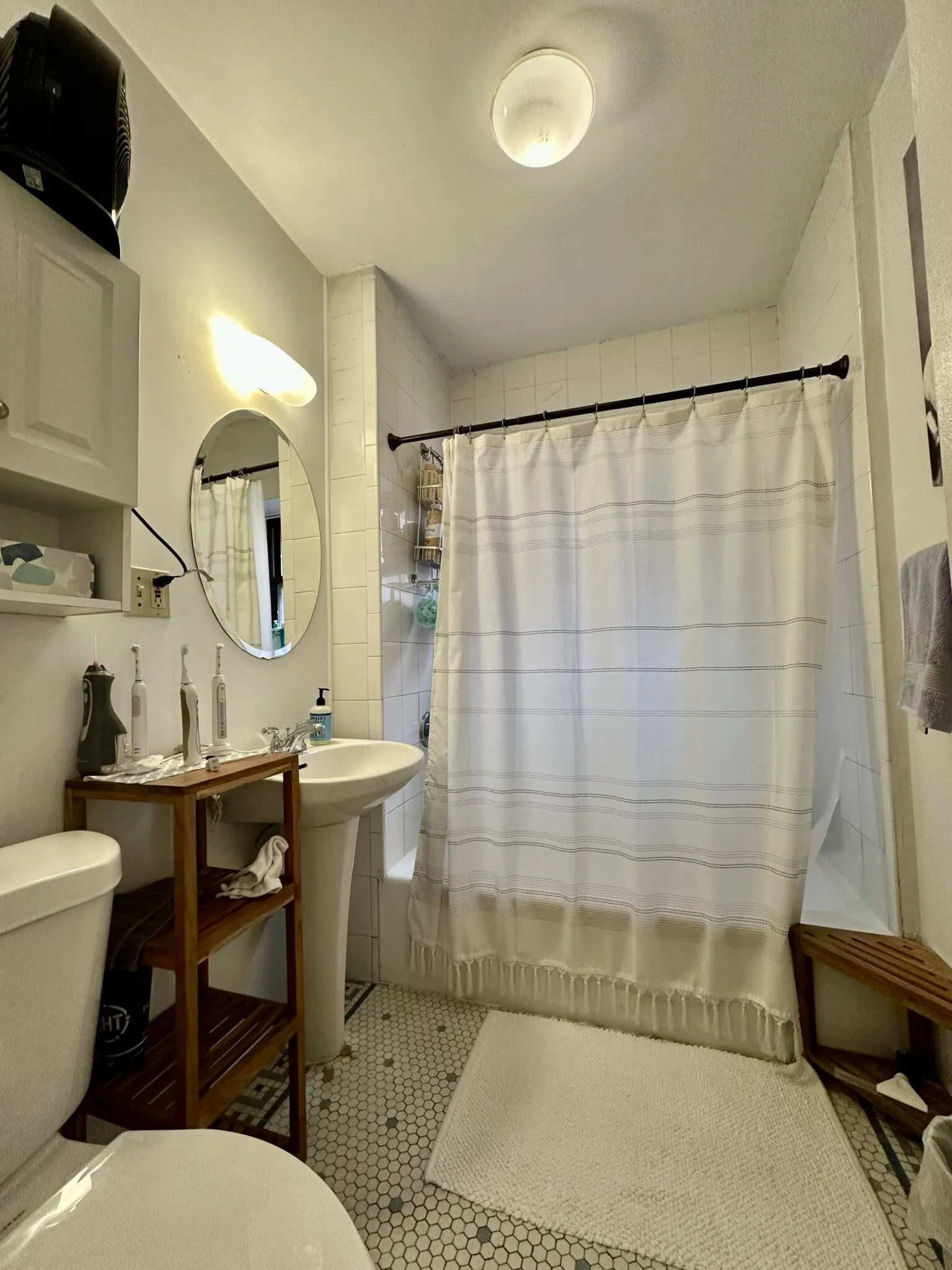 3 bed, 1 bath apartment for rent at 452 Park Dr Unit 14, Fenway — photo 10 of 13