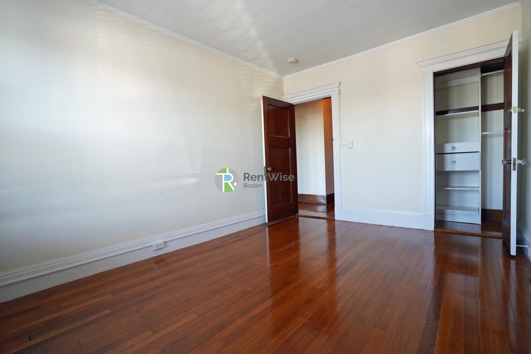 2 bed, 1 bath apartment for rent at 452 Park Dr Unit 15, Fenway — photo 14 of 22