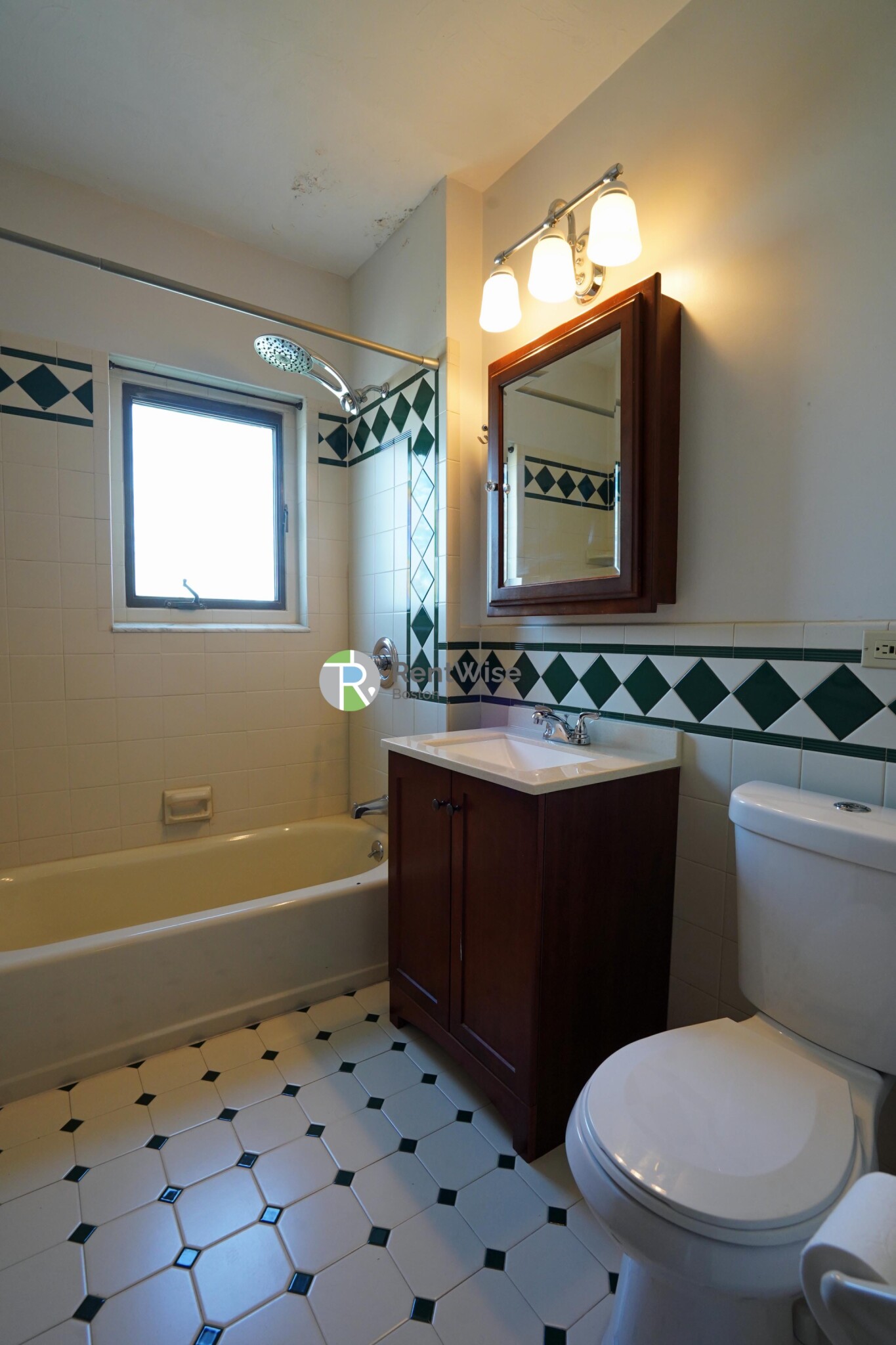 2 bed, 1 bath apartment for rent at 452 Park Dr Unit 15, Fenway — photo 16 of 22