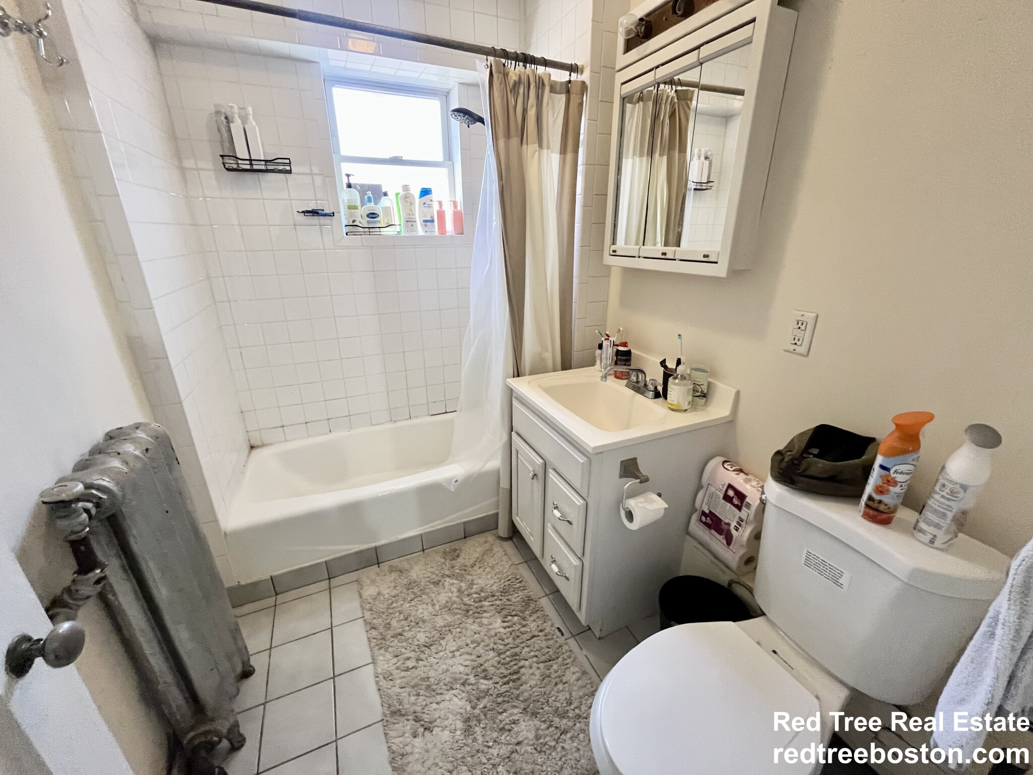 3 bed, 1 bath apartment for rent at 452 Park Dr Unit 17, Fenway — photo 9 of 15