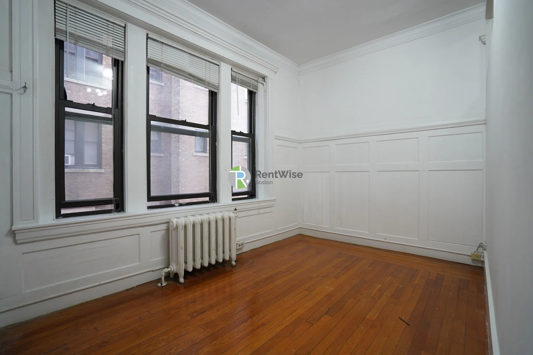 3 bed, 1 bath apartment for rent at 452 Park Dr Unit 2, Fenway — photo 10 of 12