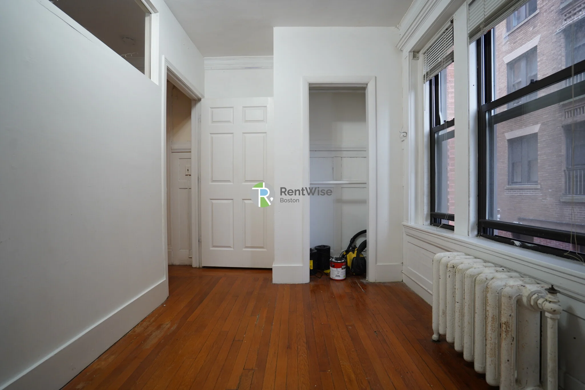 3 bed, 1 bath apartment for rent at 452 Park Dr Unit 2, Fenway — photo 11 of 12