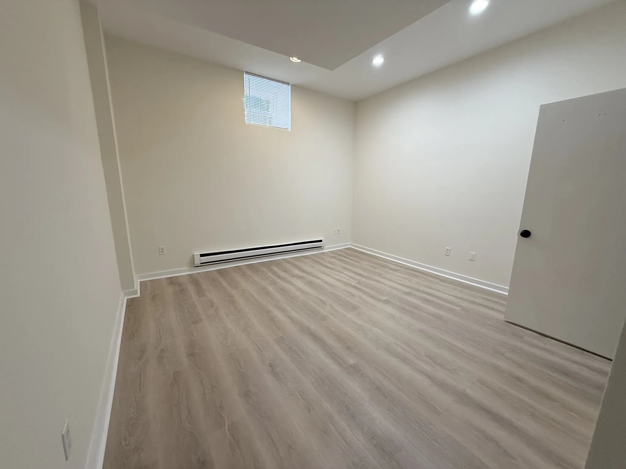 3 bed, 1 bath apartment for rent at 452 Park Dr Unit 22, Fenway — photo 10 of 15