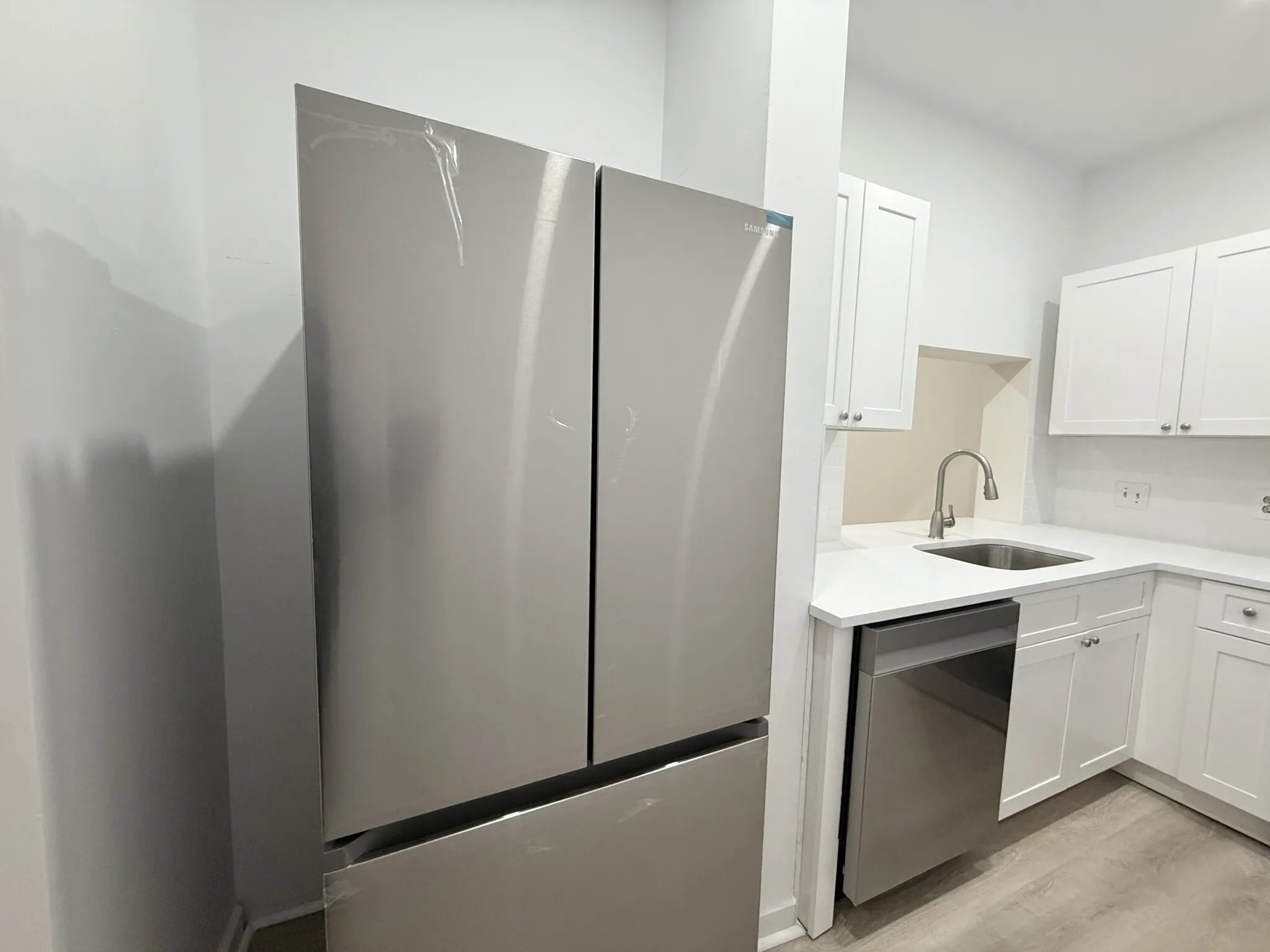 3 bed, 1 bath apartment for rent at 452 Park Dr Unit 22, Fenway — photo 7 of 15