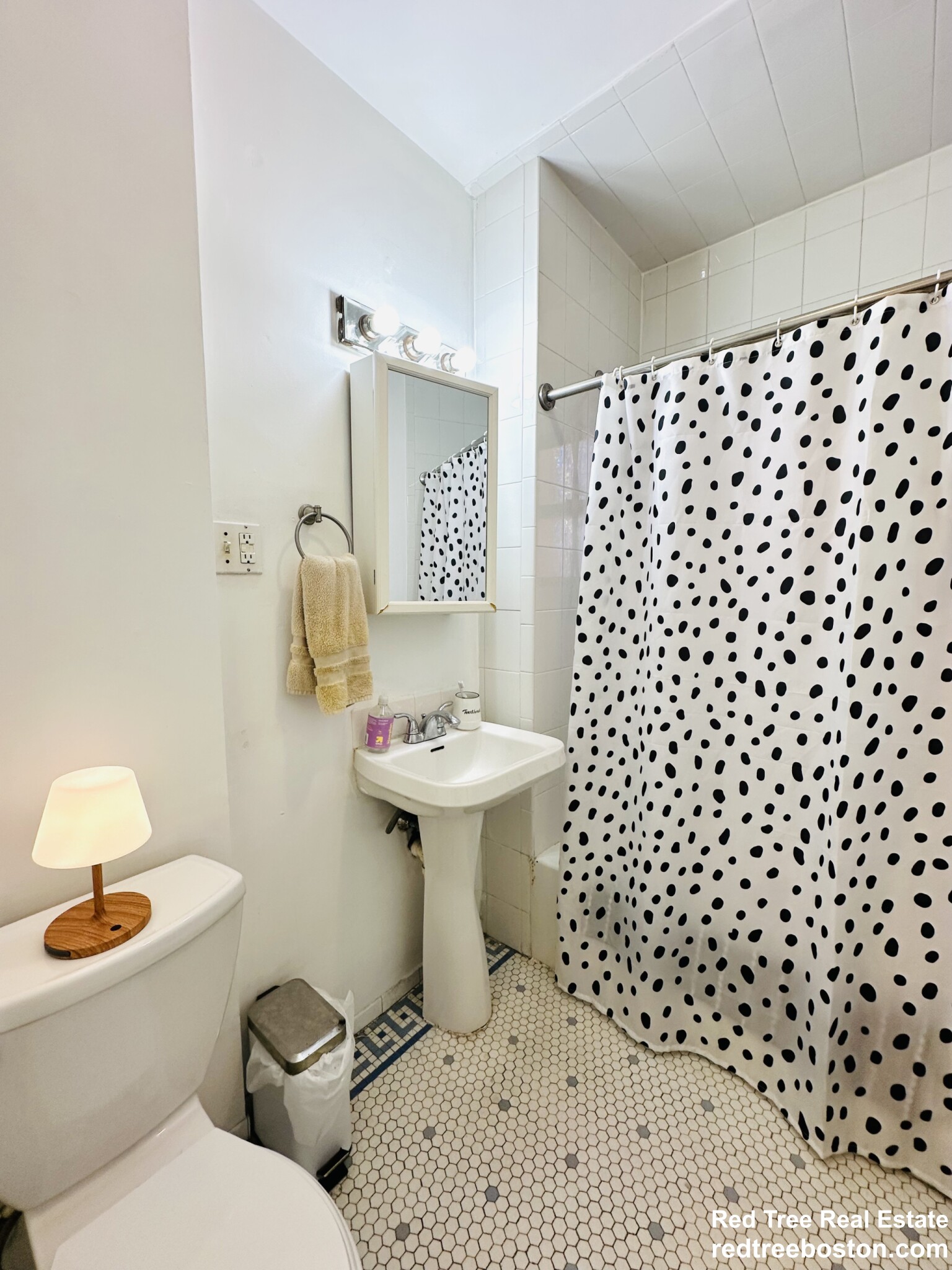 3 bed, 1 bath apartment for rent at 452 Park Dr Unit 6, Fenway — photo 14 of 19