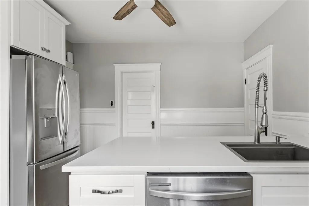 4 bed, 2 bath apartment for rent at 452 Quarry St Unit 452, Quincy — photo 7 of 36