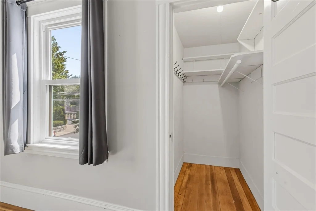 4 bed, 2 bath apartment for rent at 452 Quarry St Unit 452, Quincy — photo 11 of 36