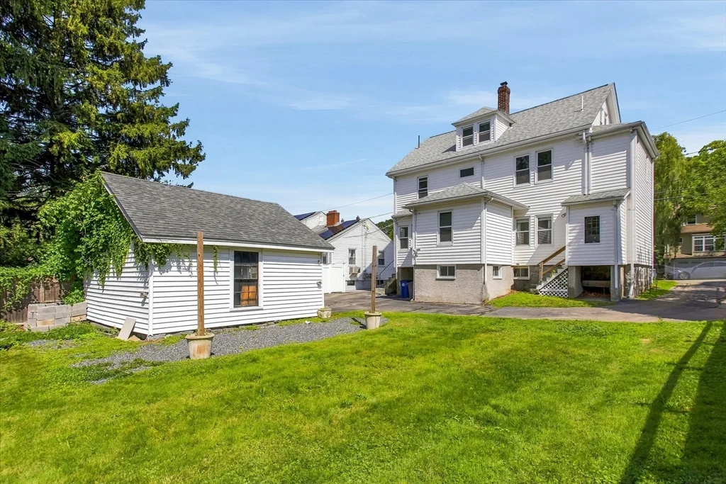 4 bed, 2 bath apartment for rent at 452 Quarry St Unit 452, Quincy — photo 35 of 36