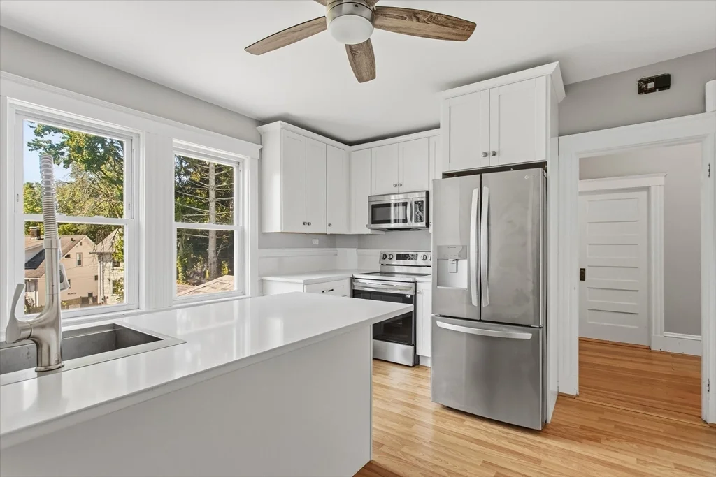 4 bed, 2 bath apartment for rent at 452 Quarry St Unit 452, Quincy — photo 2 of 36