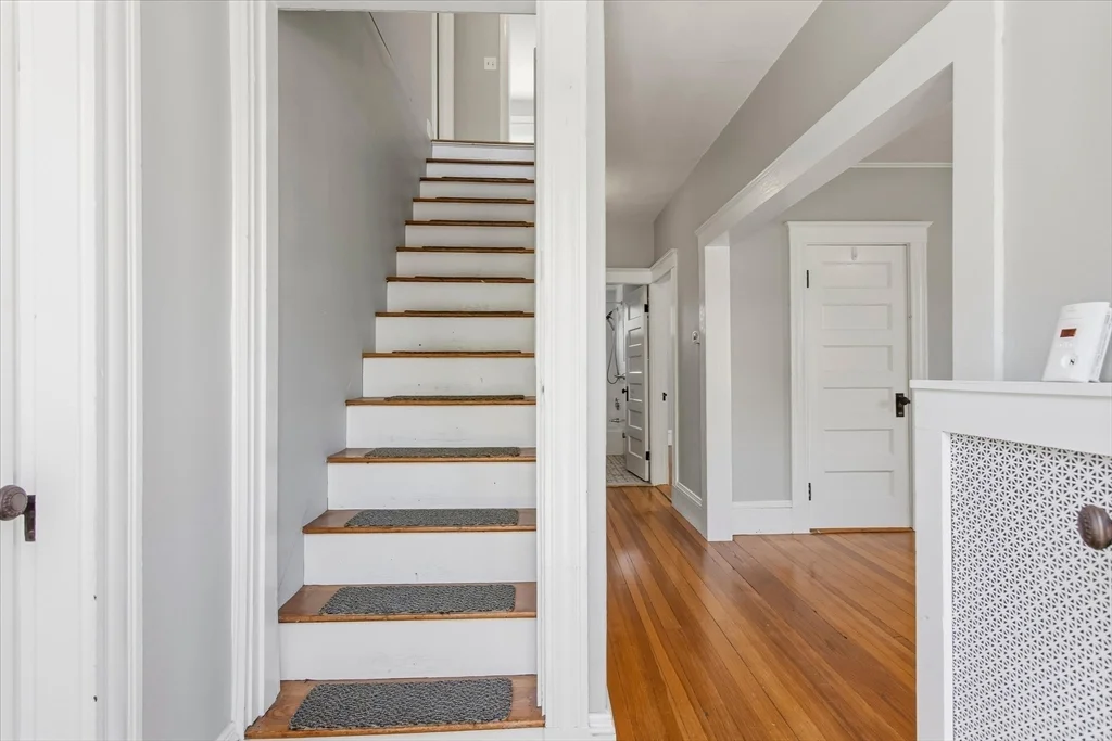 4 bed, 2 bath apartment for rent at 452 Quarry St Unit 452, Quincy — photo 23 of 36