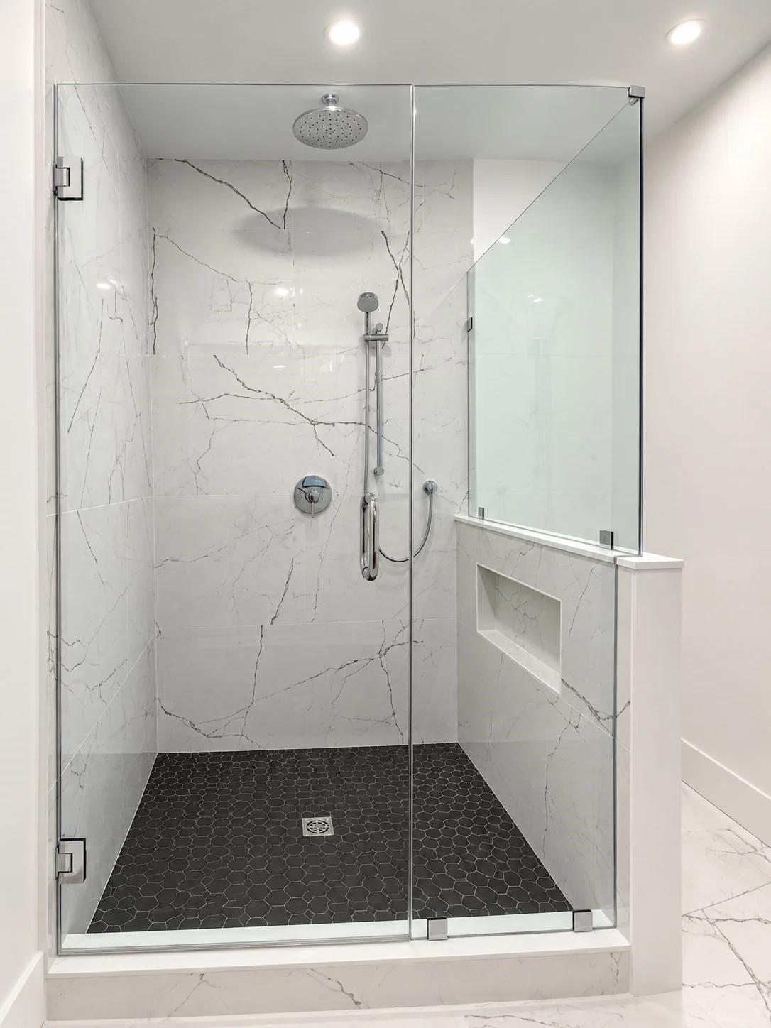 4 bed, 4+ bath apartment for rent at 453 Albemarle Rd Unit 453, Newtonville — photo 6 of 21