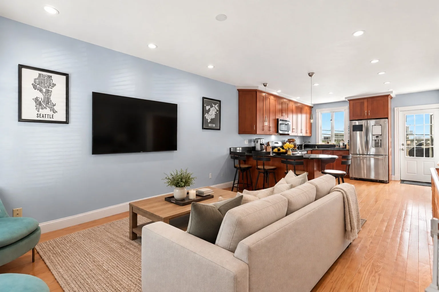 3 bed, 2 bath apartment for rent at 453 E 6th St, South Boston — photo 2 of 12