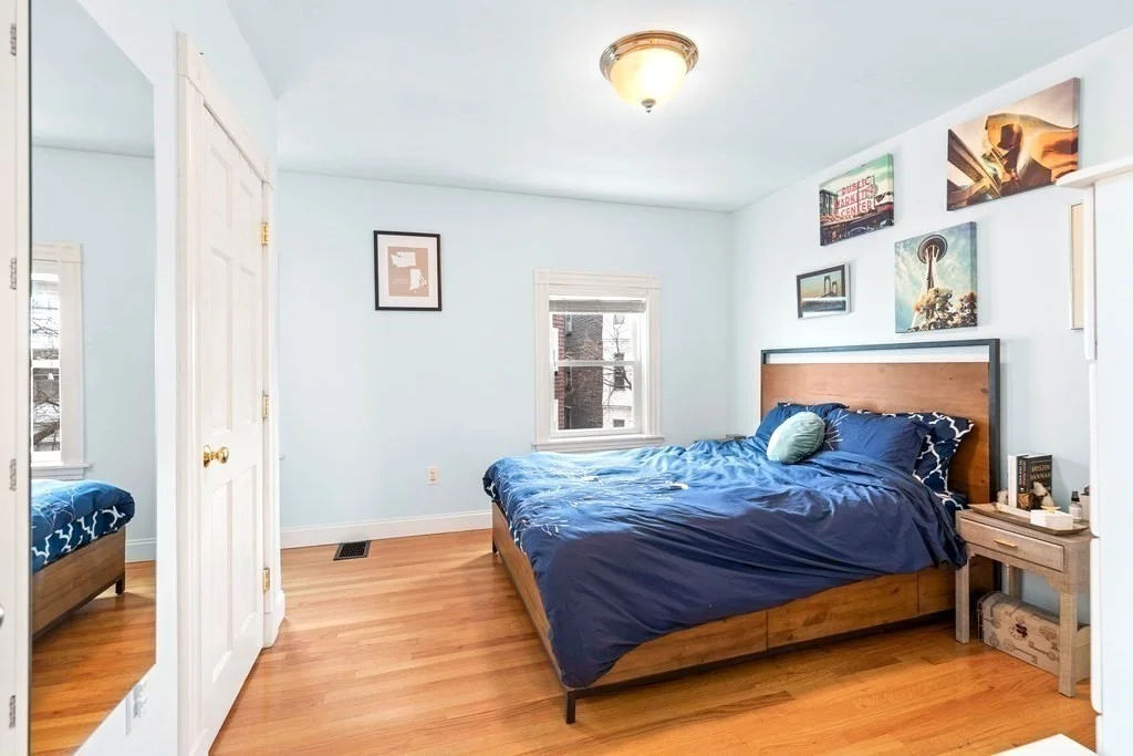 3 bed, 2 bath apartment for rent at 453 E 6th St, South Boston — photo 5 of 12