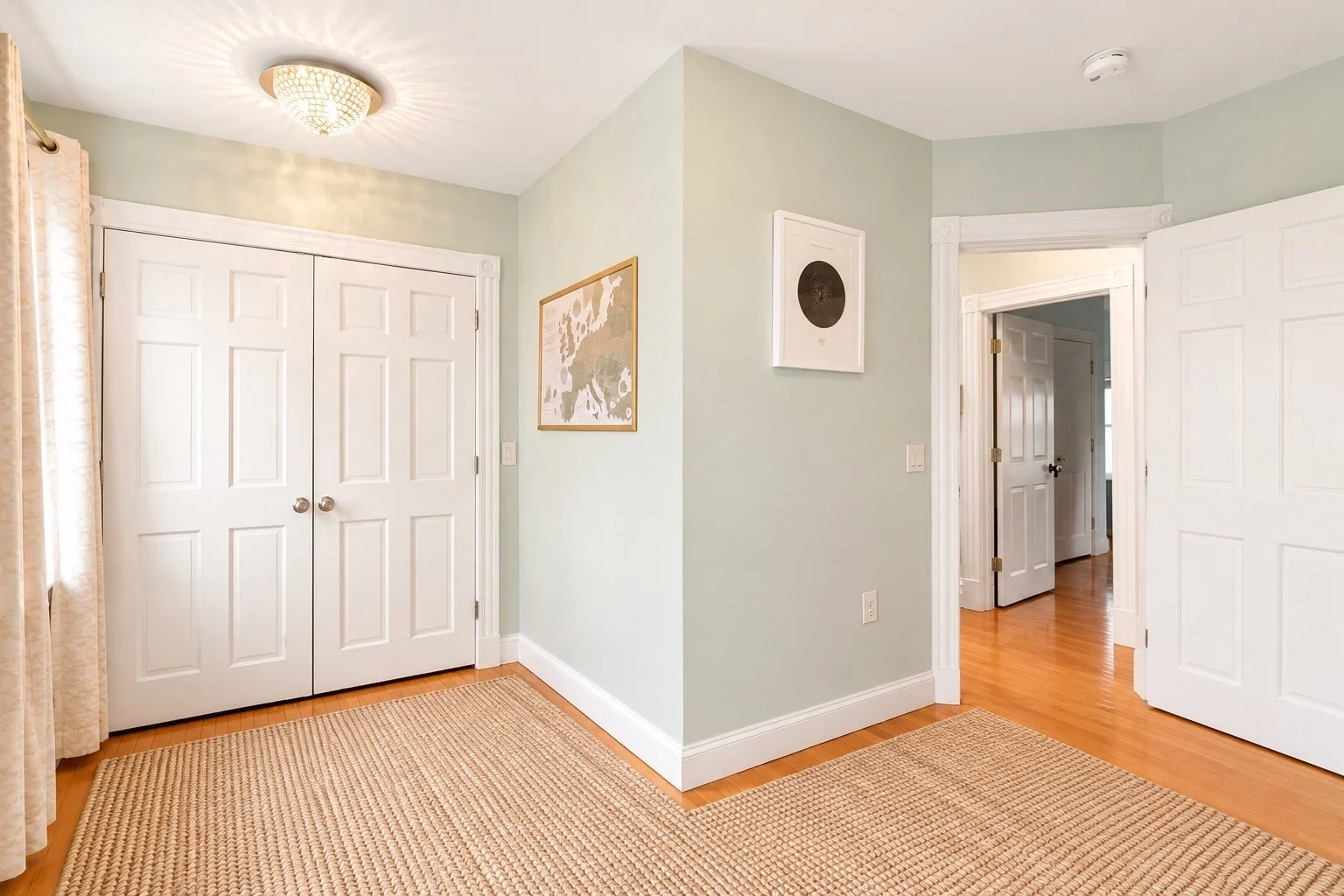 3 bed, 2 bath apartment for rent at 453 E 6th St, South Boston — photo 8 of 12