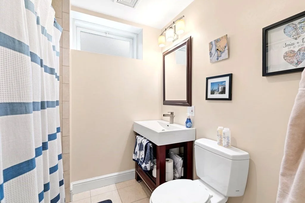 3 bed, 2 bath apartment for rent at 453 E 6th St, South Boston — photo 9 of 12