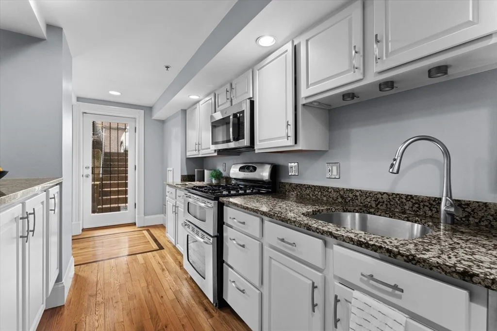 2 bed, 2 bath apartment for rent at 453 Massachusetts Ave Unit 1, Roxbury — photo 14 of 35