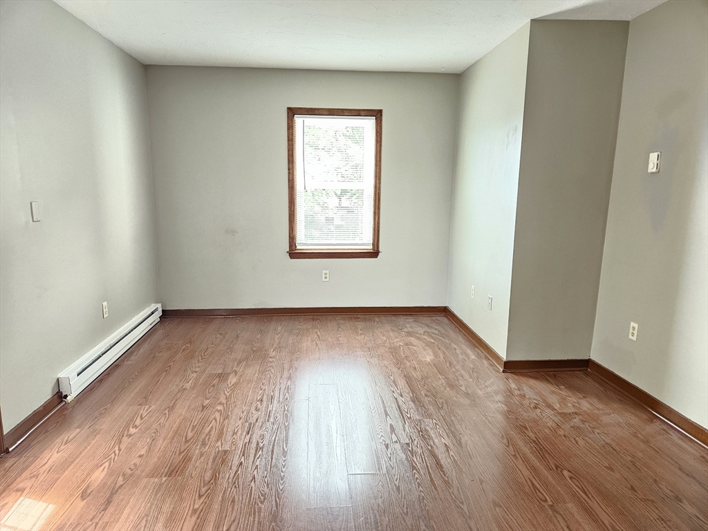 2 bed, 1 bath apartment for rent at 453 Pond St Unit 2, Braintree — photo 3 of 20
