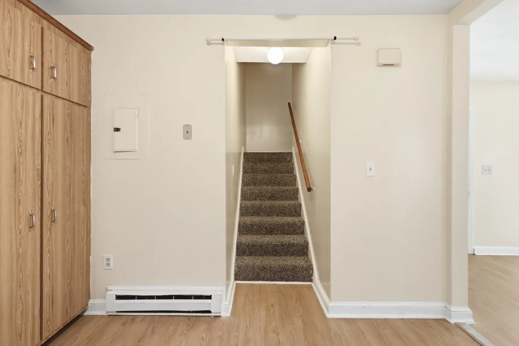 2 bed, 1 bath apartment for rent at 453 Pond St Unit 3, Braintree — photo 8 of 17