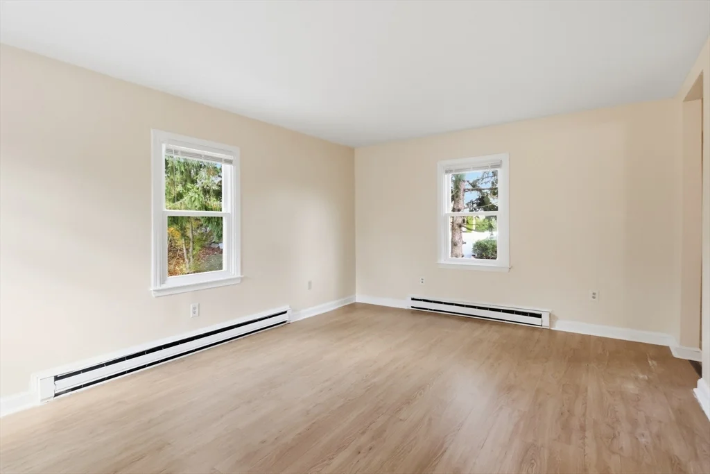 2 bed, 1 bath apartment for rent at 453 Pond St Unit 3, Braintree — photo 6 of 17