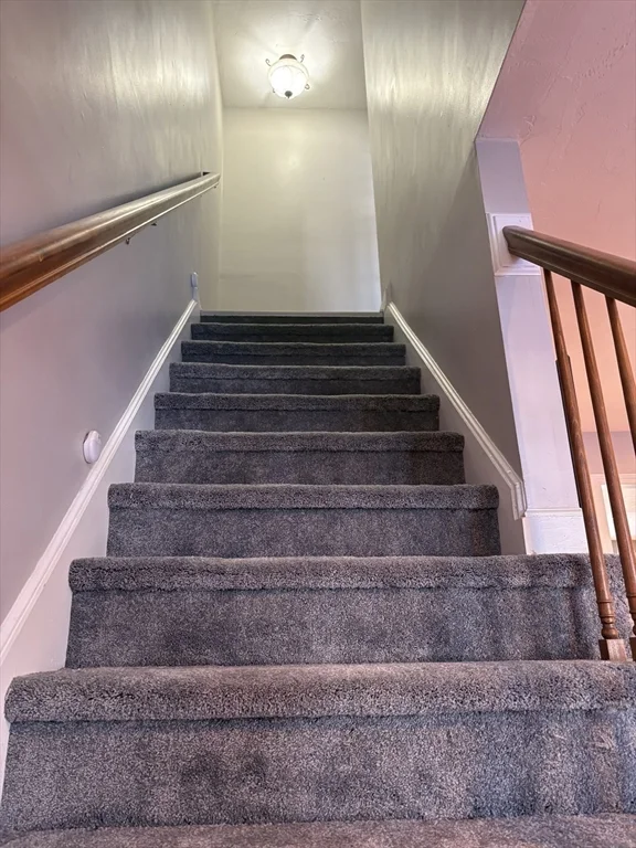 3 bed, 1 bath apartment for rent at 453 Turnpike St Unit 2, Easton — photo 6 of 23