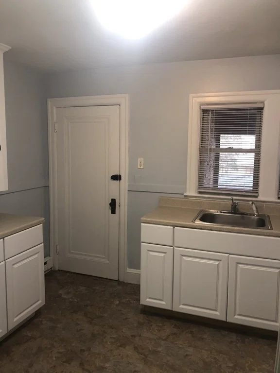 2 bed, 1 bath apartment for rent at 453 Washington St Unit 3, Braintree — photo 2 of 9