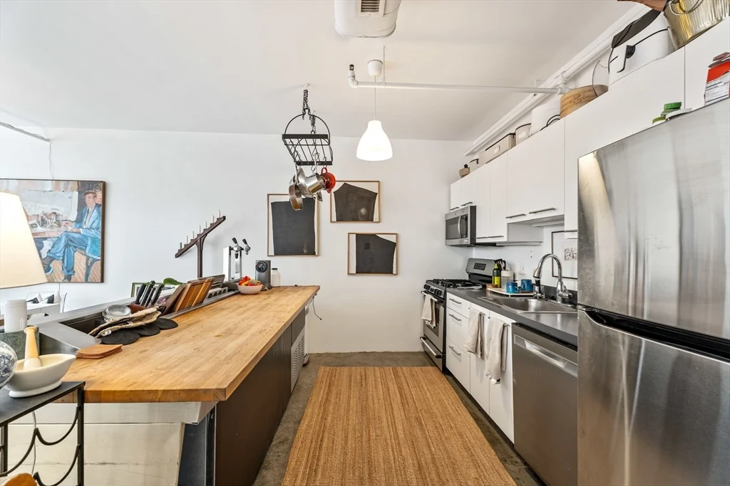 1 bed, 1 bath apartment for rent at 453 Washington St Unit 4B, Midtown — photo 16 of 31