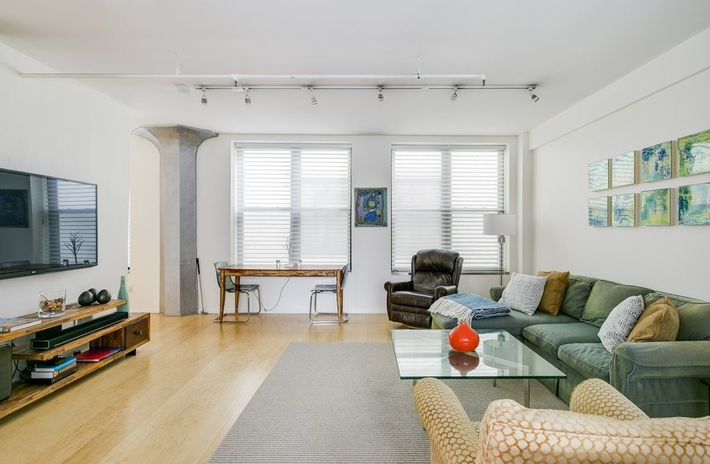 3 bed, 1 bath apartment for rent at 453 Washington St Unit 5D, Boston Downtown — photo 11 of 17