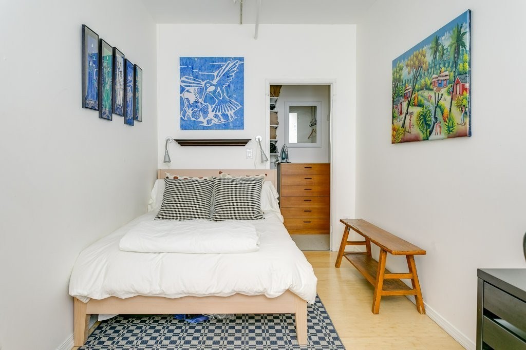 3 bed, 1 bath apartment for rent at 453 Washington St Unit 5D, Boston Downtown — photo 3 of 17