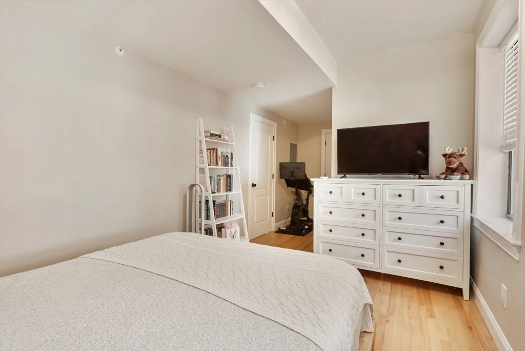 1 bed, 1 bath apartment for rent at 454 Hanover St Unit 4, North End — photo 13 of 23