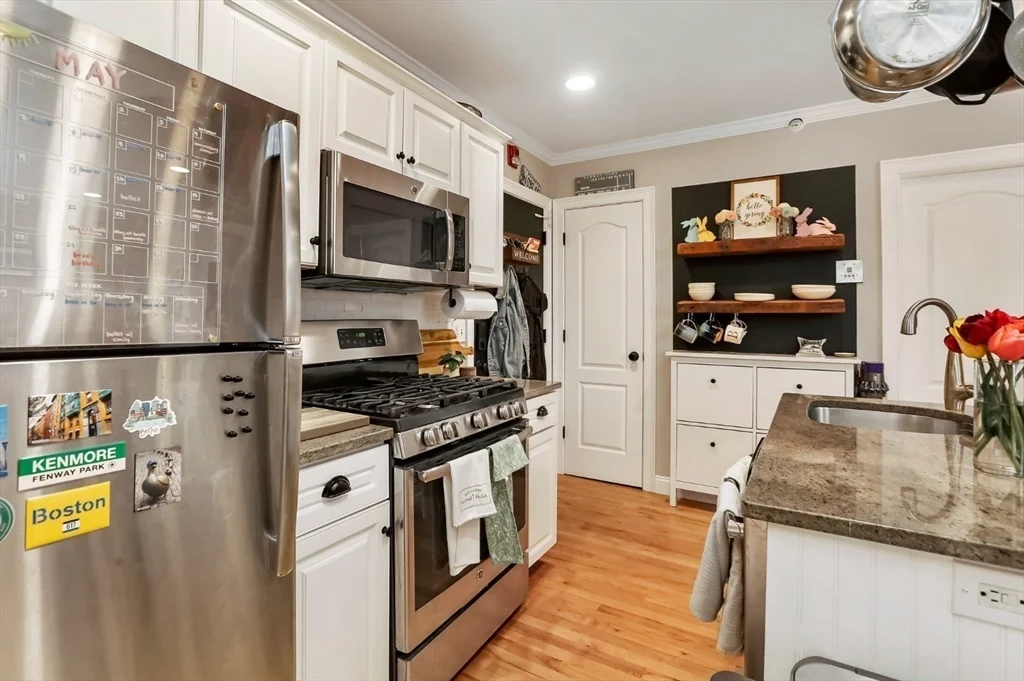 1 bed, 1 bath apartment for rent at 454 Hanover St Unit 4, North End — photo 8 of 23