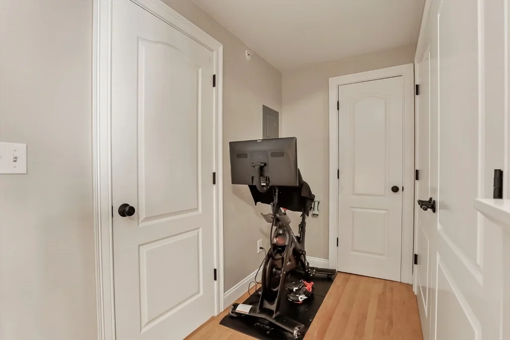 1 bed, 1 bath apartment for rent at 454 Hanover St Unit 4, North End — photo 17 of 23