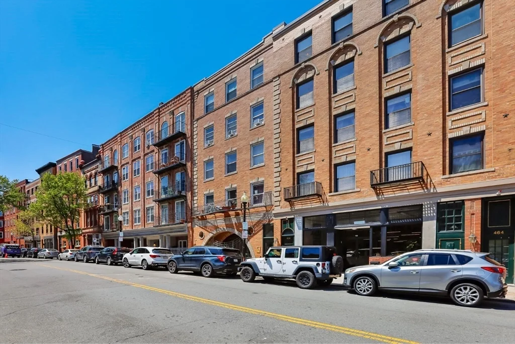 1 bed, 1 bath apartment for rent at 454 Hanover St Unit 4, North End — photo 21 of 23
