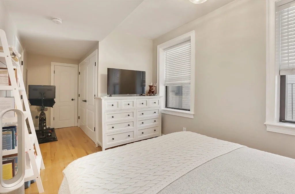 1 bed, 1 bath apartment for rent at 454 Hanover St Unit 4, North End — photo 12 of 23