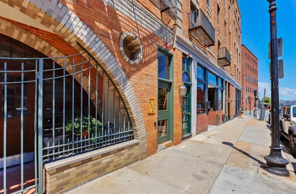 1 bed, 1 bath apartment for rent at 454 Hanover St Unit 4, North End — photo 22 of 23