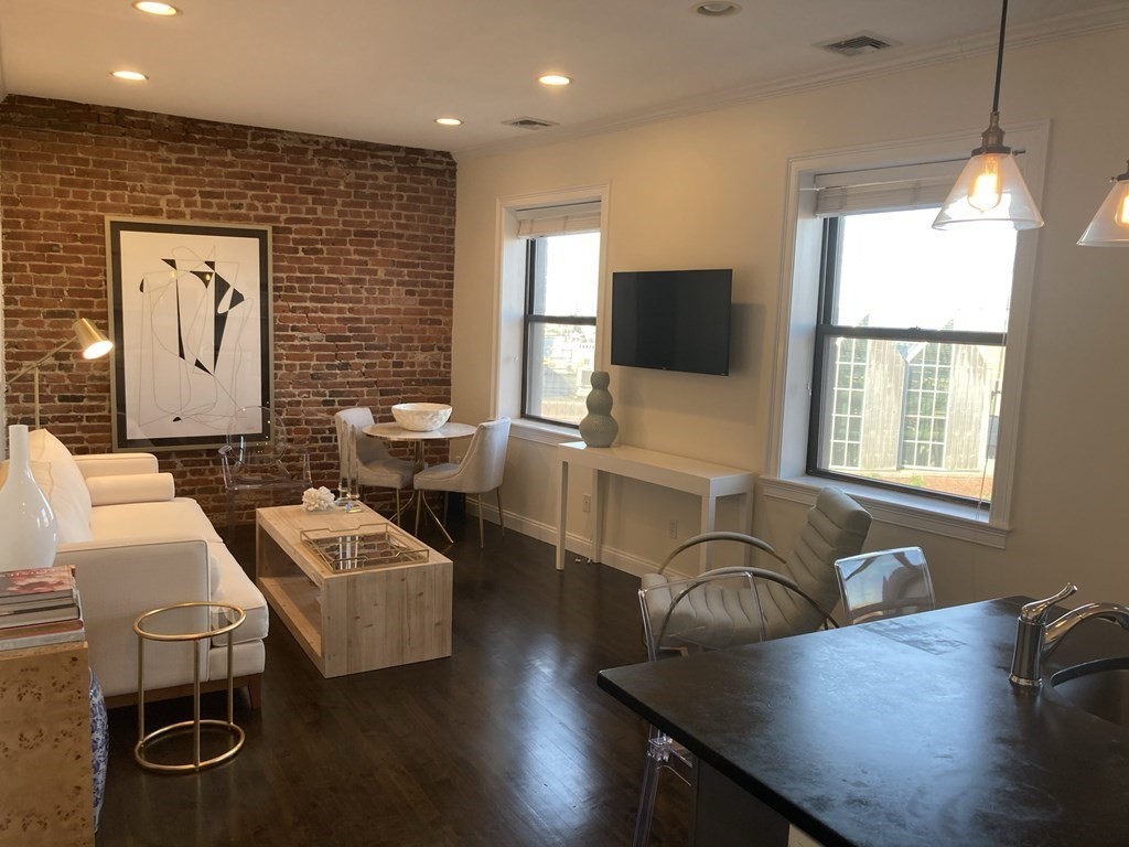 1 bed, 1 bath apartment for rent at 454 Hanover Unit 7B, North End — photo 3 of 11