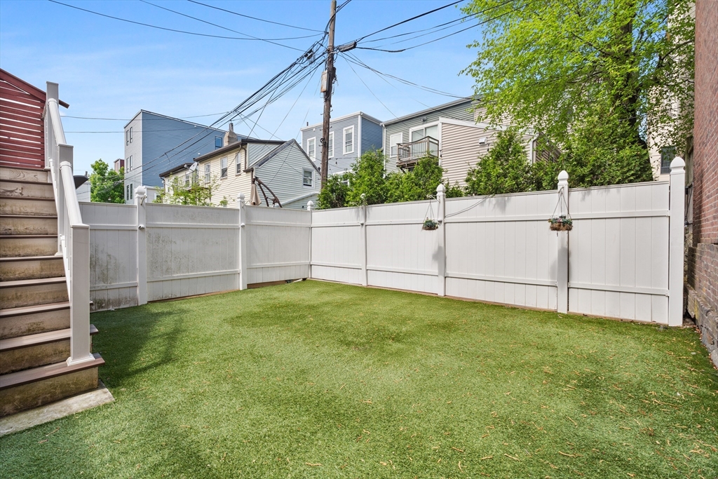 4 bed, 2 bath apartment for rent at 454 W 4th St, South Boston — photo 12 of 15
