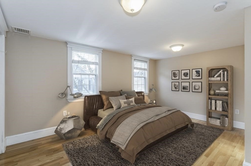 4 bed, 2 bath apartment for rent at 454 W 4th St, South Boston — photo 6 of 15