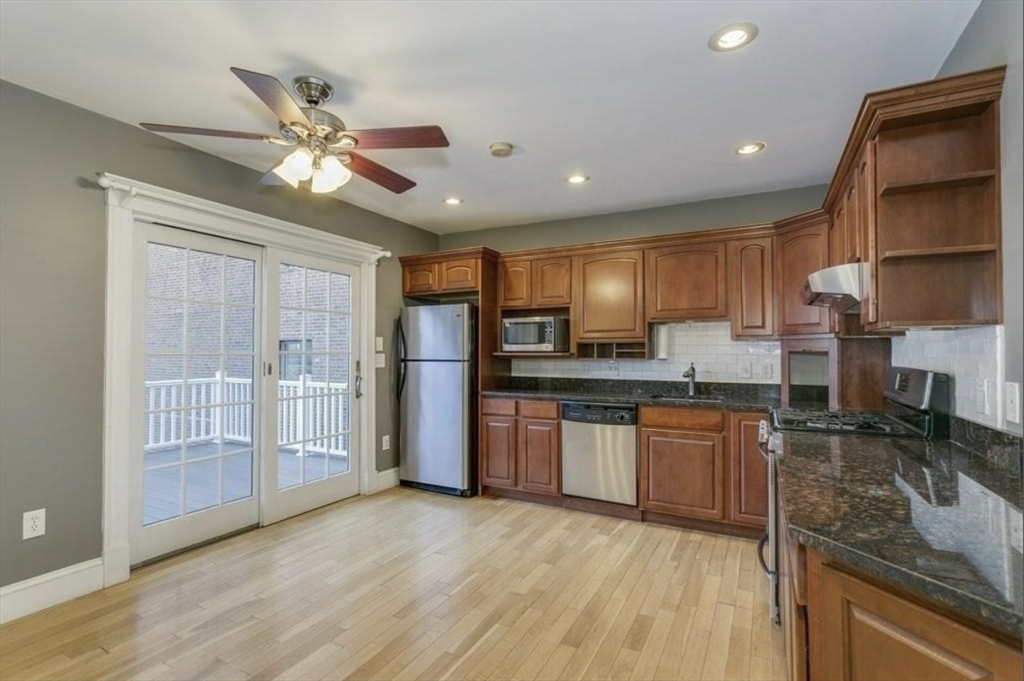 4 bed, 2 bath apartment for rent at 454 W 4th St, South Boston — photo 2 of 15