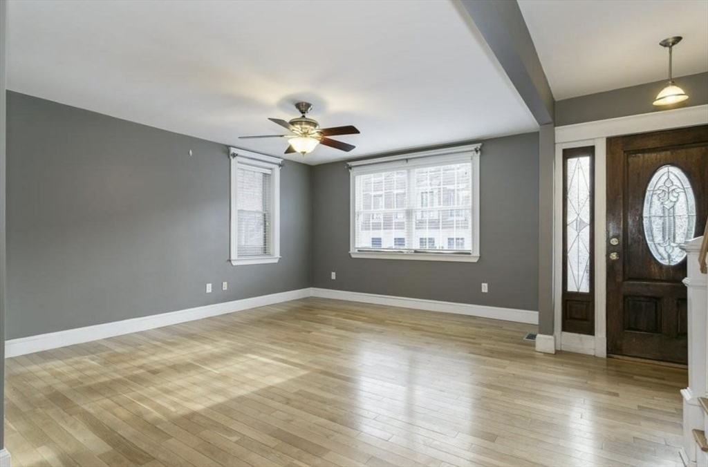 4 bed, 2 bath apartment for rent at 454 W 4th St, South Boston — photo 5 of 15