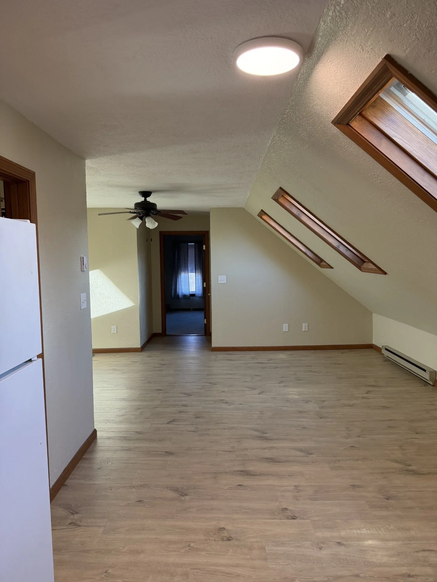1 bed, 1 bath apartment for rent at 454 Washington St Unit 3, Abington — photo 2 of 8