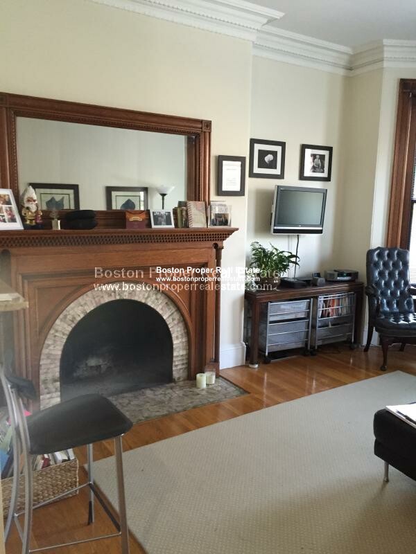 1 bed, 1 bath apartment for rent at 455 Beacon St Unit 3, Back Bay — photo 4 of 13