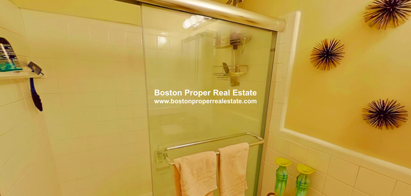 Studio bed, 1 bath apartment for rent at 455 Beacon St Unit 9, Back Bay — photo 5 of 9