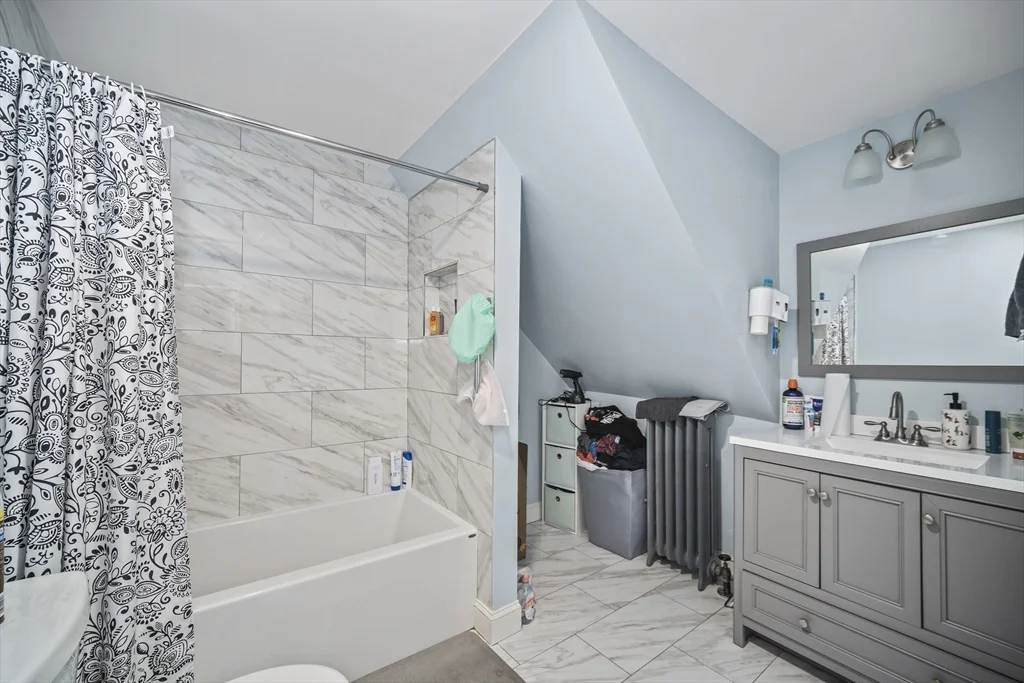 4 bed, 2 bath apartment for rent at 455 Broadway Unit 2, Winter Hill — photo 27 of 30