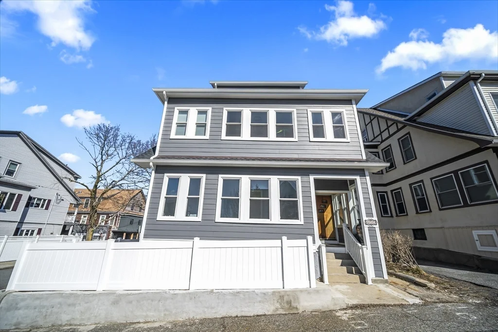 4 bed, 2 bath apartment for rent at 455 Broadway Unit 2, Winter Hill — photo 4 of 30